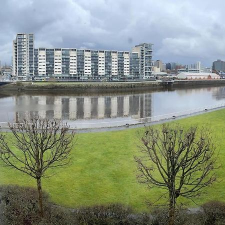 River View Apartment Glasgow Extérieur photo